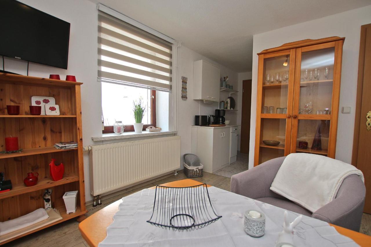Ferienwohnungen Rheinsberg See 9830 外观 照片