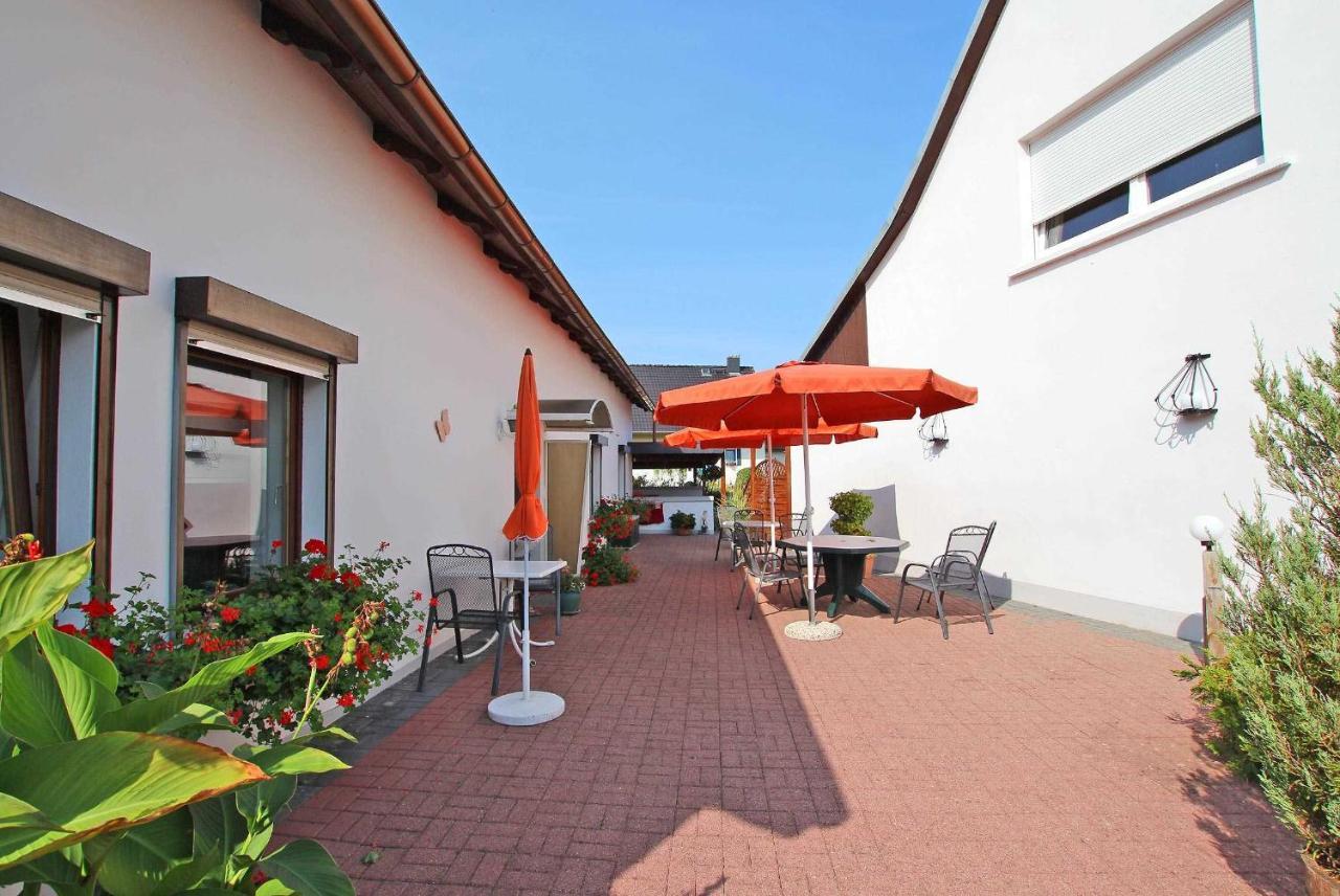 Ferienwohnungen Rheinsberg See 9830 外观 照片
