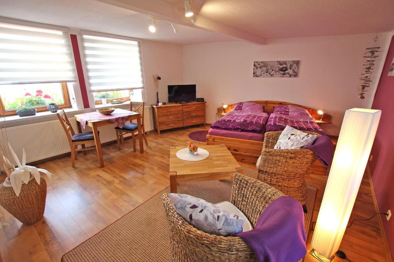 Ferienwohnungen Rheinsberg See 9830 外观 照片